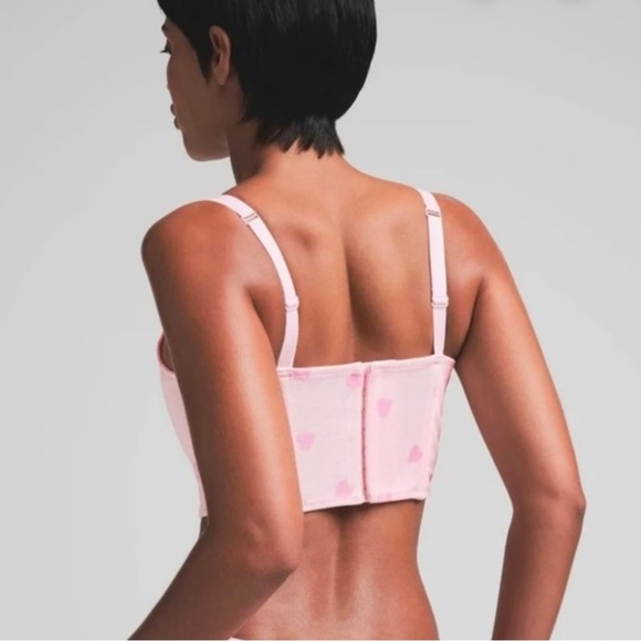 Skims Velvet Lace Corset Top Pink Heart Print Cropped Bustier NWT - Picture 3 of 6